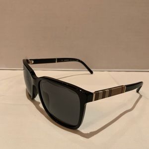 Burberry BE4181 sunglasses black/grey 58mm